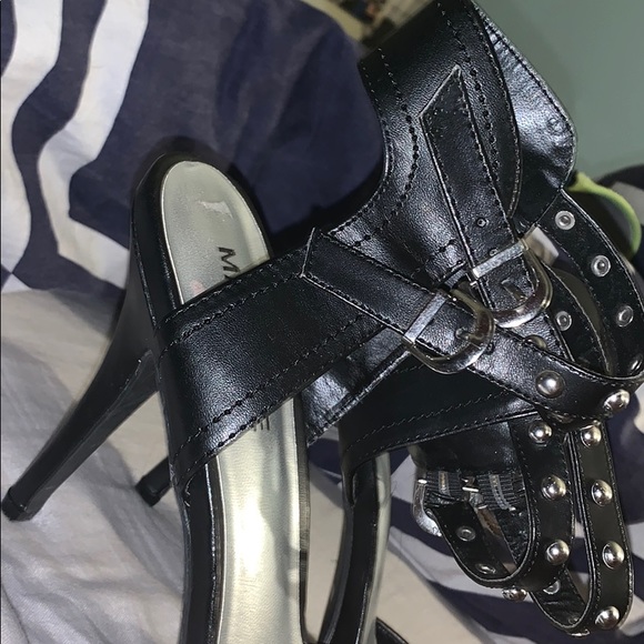 Edgy heels - Picture 3 of 3